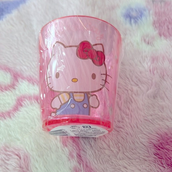 Hello Kitty Bundle - Picture 4 of 9